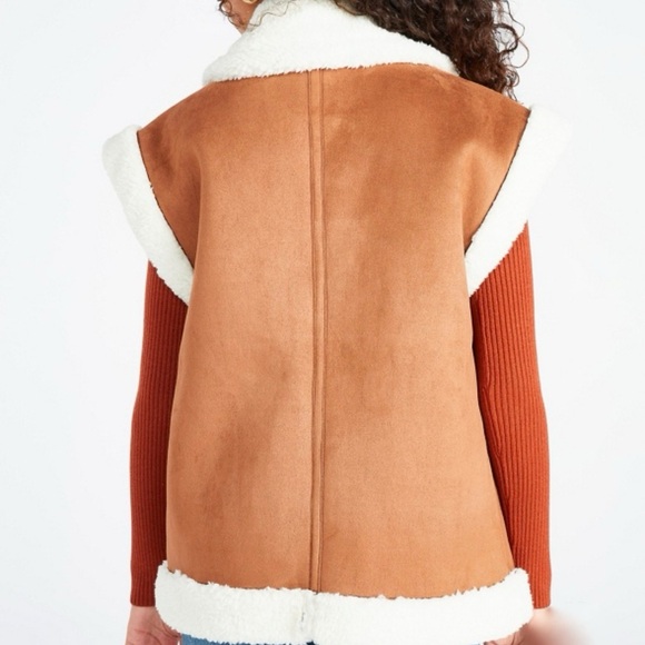 Bonded Faux Sherpa Suede Vest - Picture 4 of 5